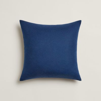 103614M 01_worn_3?size=3000,